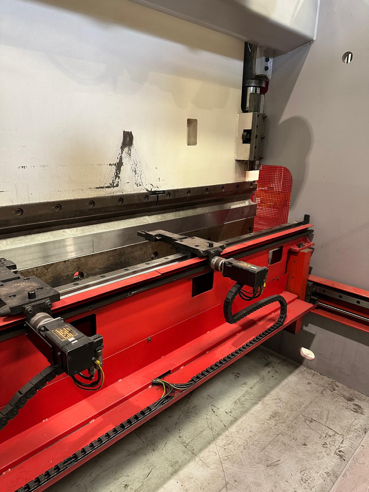 Edwards Pearson PR6 100-3100