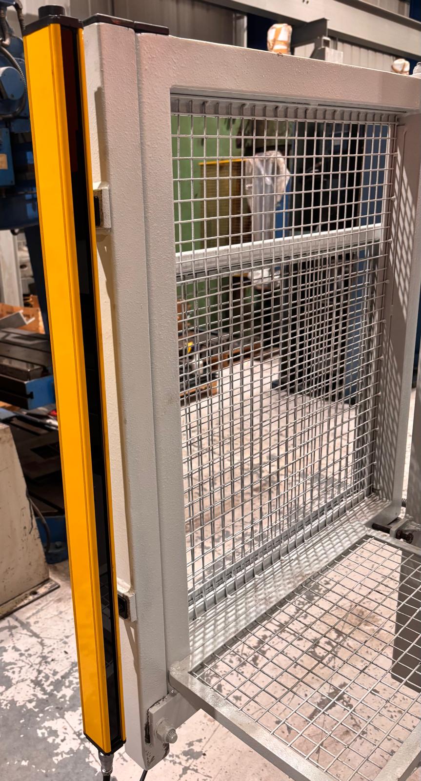 Edwards Pearson RT150/4100