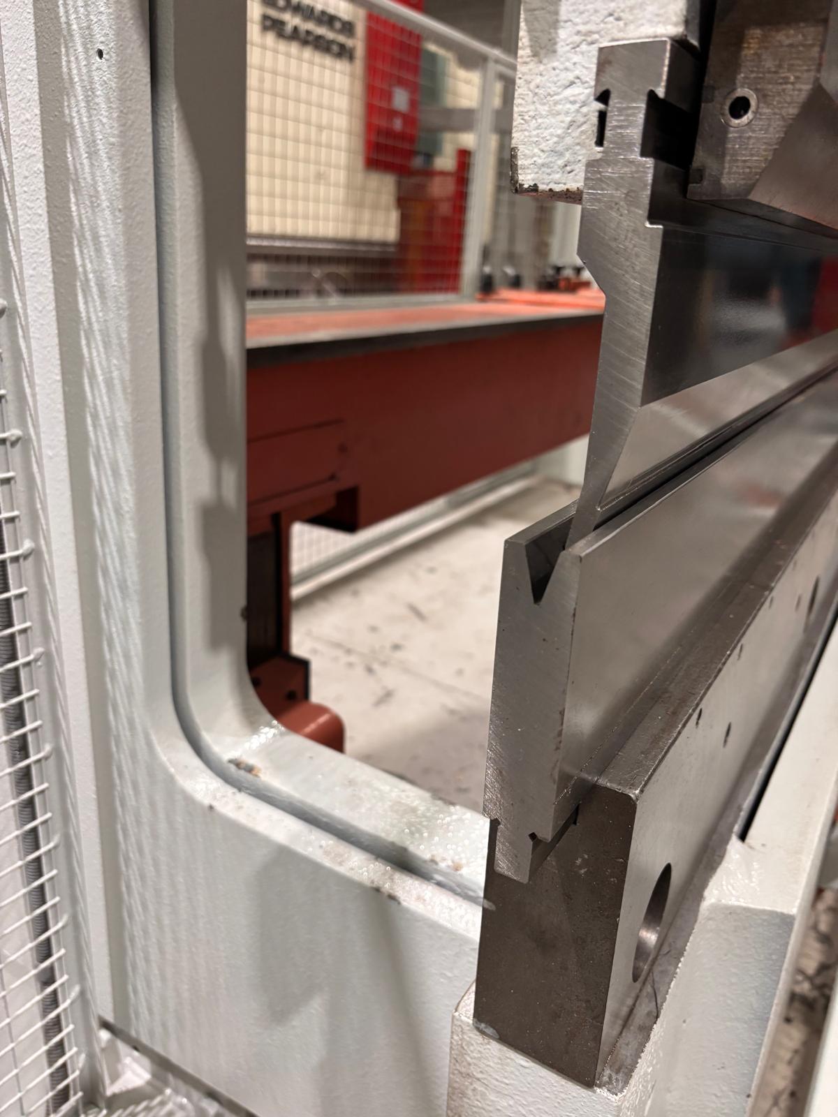 Edwards Pearson RT150/4100